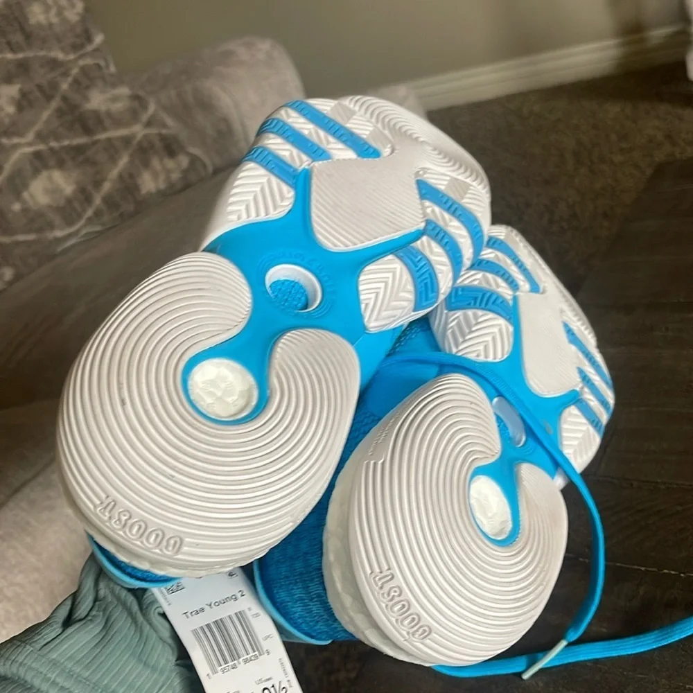 adidas vibrant sneakers